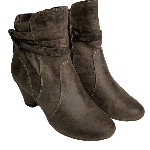 Bare Traps Like New Side Zip Distressed  Brown Ankle Boot 2” Stacked Heel Size 7 - Picture 7 of 12